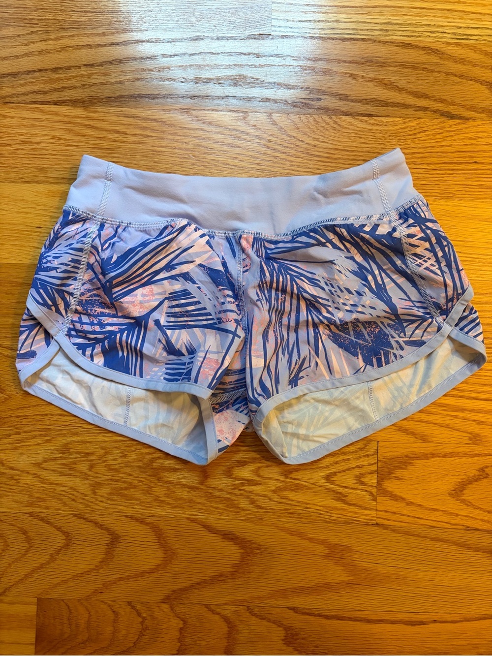 Ivivva lavender patterned running shorts size 14